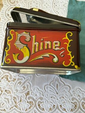 90s Shoe Shine Kit